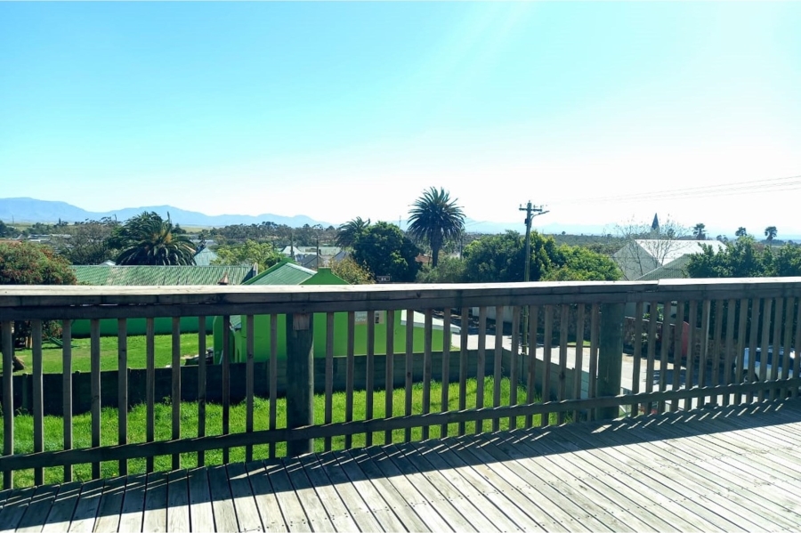 3 Bedroom Property for Sale in Albertinia Western Cape